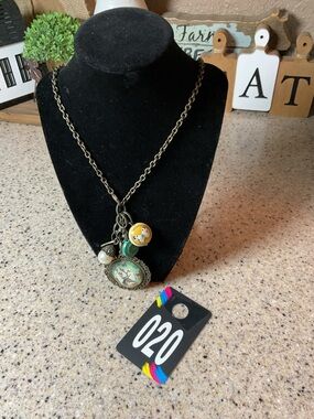 Plunder Design Signed Vintage 32" Glass Cabochon pendant necklace Deer Butterfly